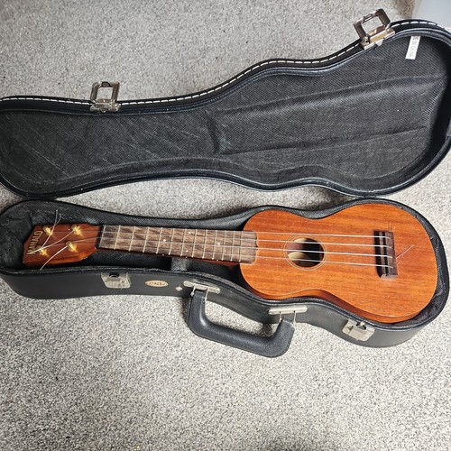 Mahalo u320 ukuele - u320, with